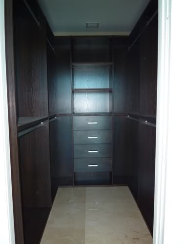 walk-in closet