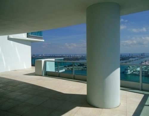 900 Biscayne Bay penthouse terrace