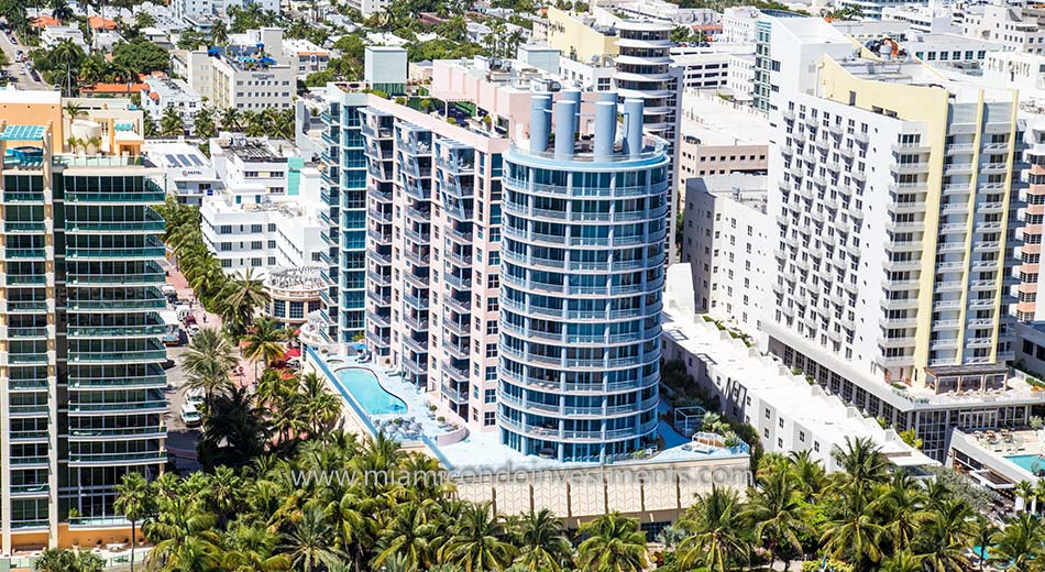 exterior view of 1500 Ocean Drive condos in South Beach