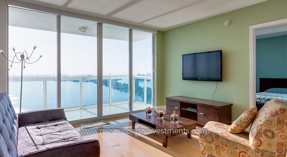 1800 Club condo in Miami