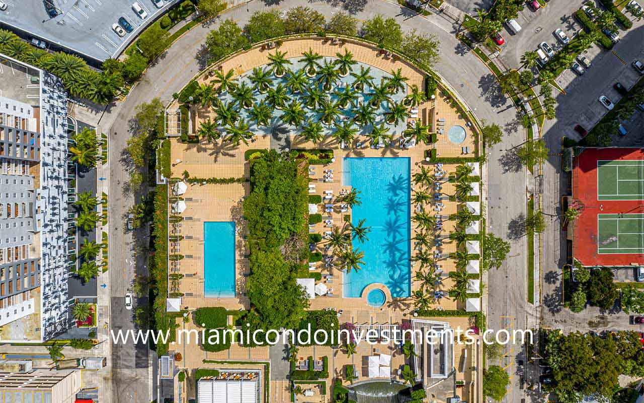 Four Seasons Residences Miami pool deck
