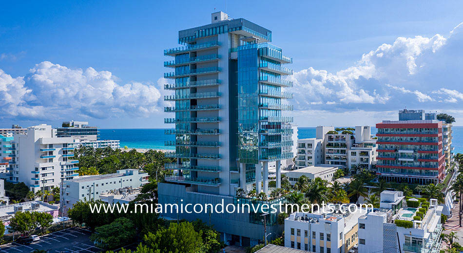 Glass condos in Miami Beach, FL