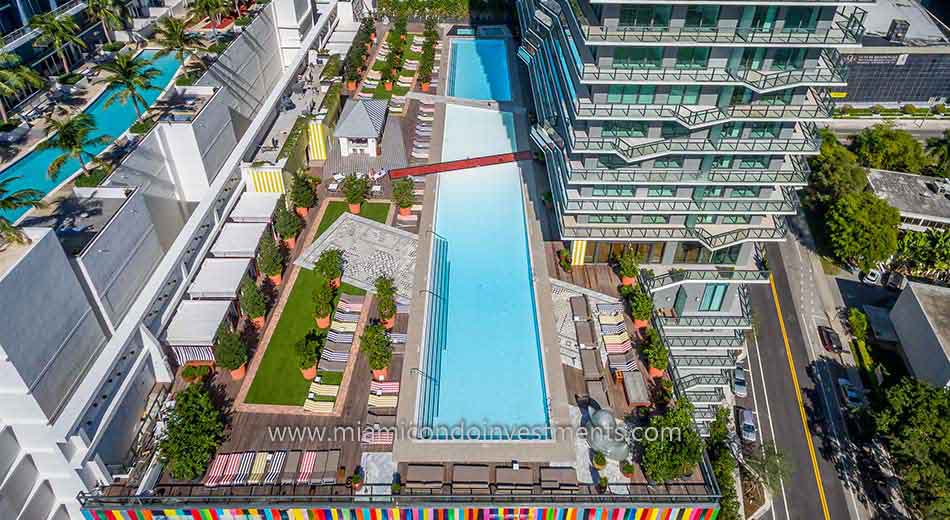 SLS Brickell condos pool and sundeck