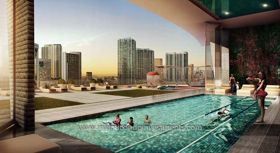 1010 Brickell swimming pool