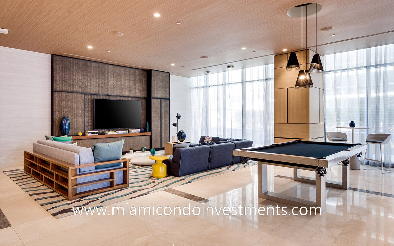 clubroom 6 Brickell Heights