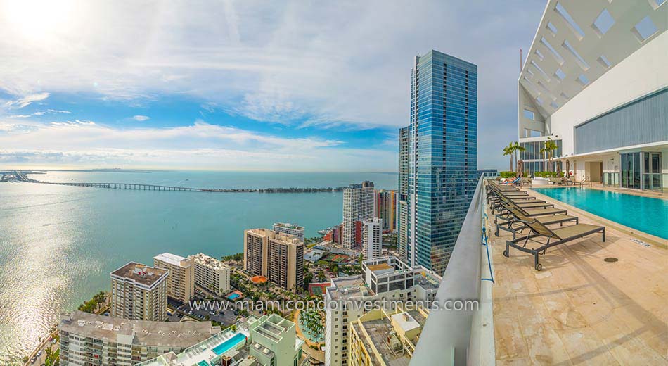 views from BrickellHouse rooftop sundeck