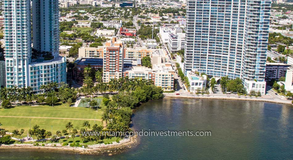 aerial view of Cite on the Bay east tower condos