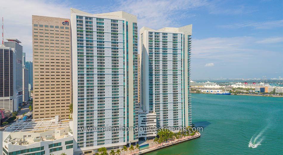 aerial photo of One Miami west tower condos