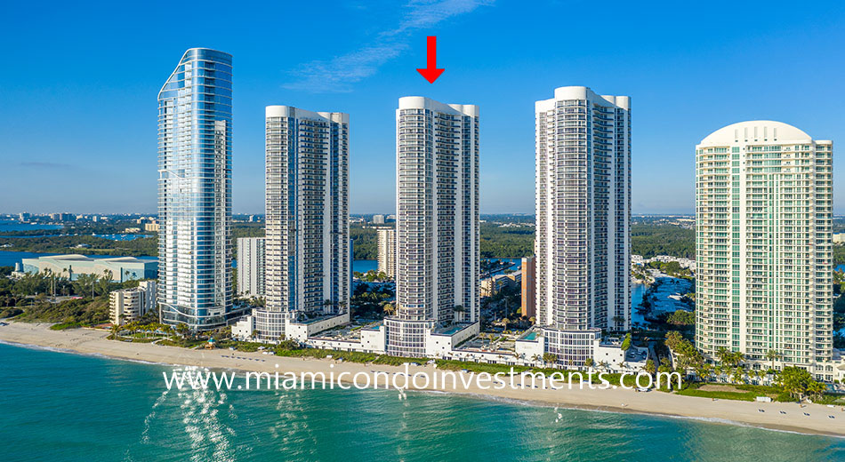 pizza places near 15901 trump tower 2 sunny isles