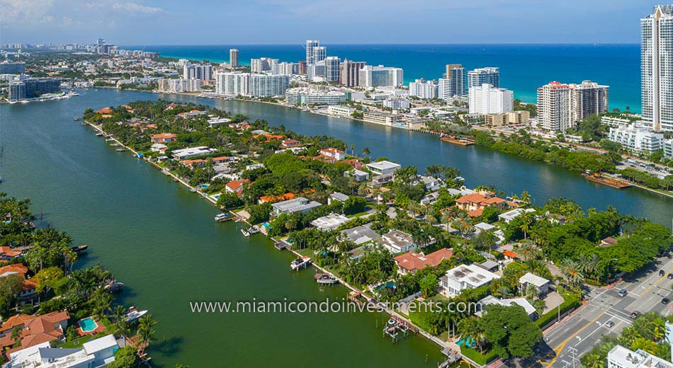 Allison Island waterfront homes