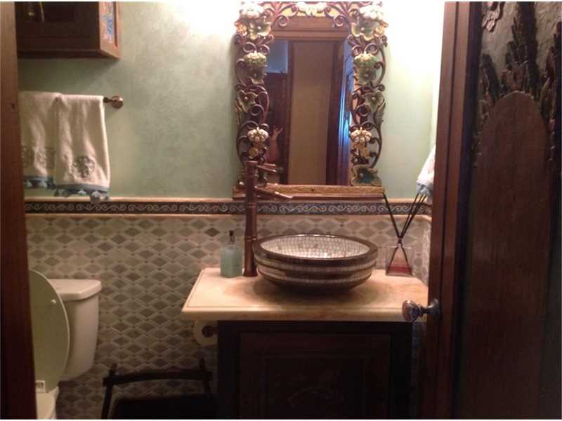 Another bathroom with more mother of pearl