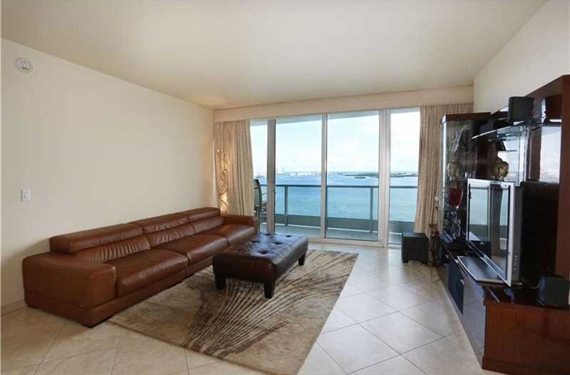 Jonathan Vilma Jade Condo _11