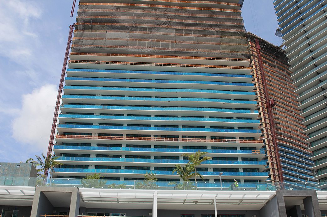 Paraiso Bay Condos May 2017_0530