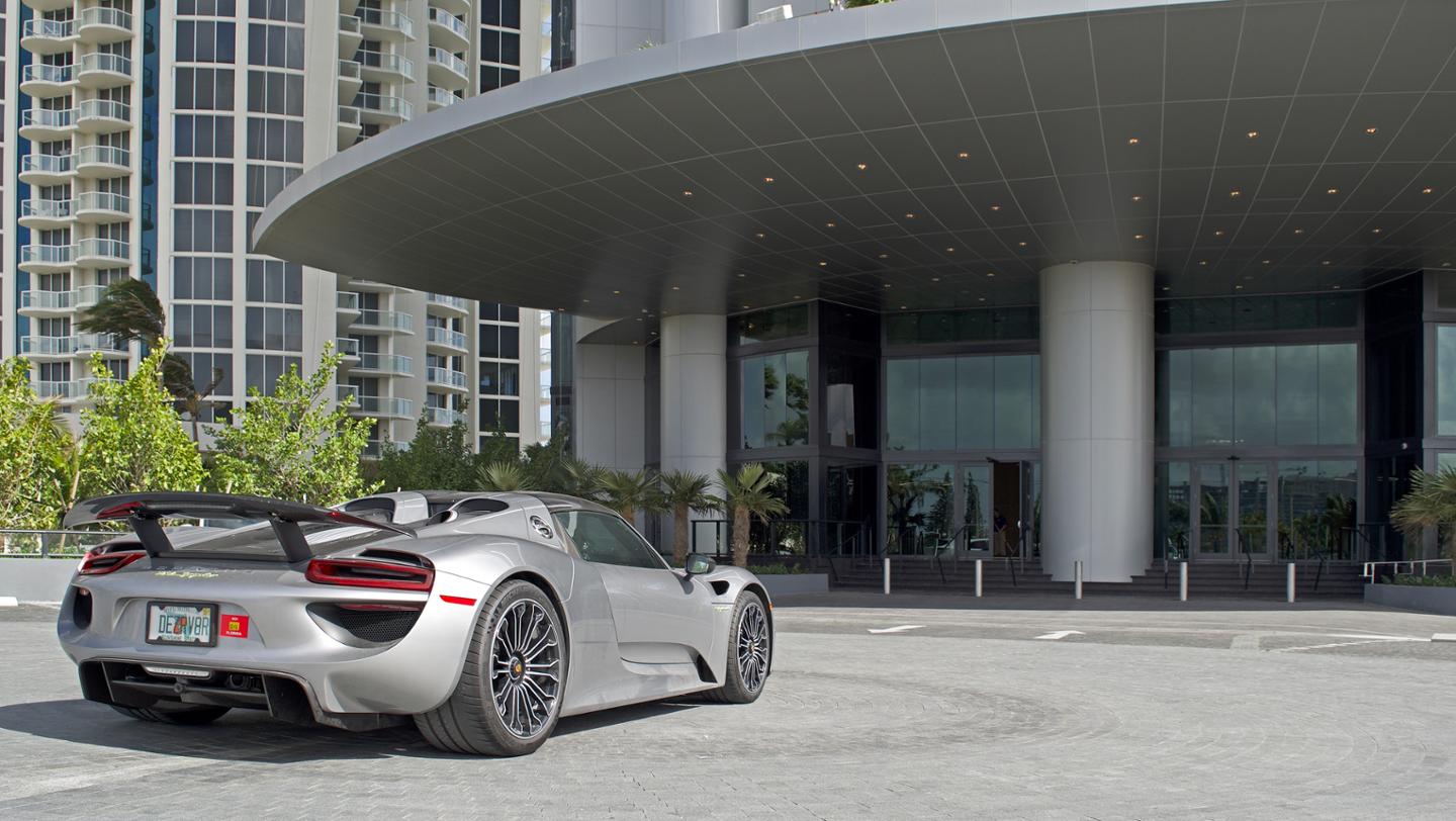 Porsche Design Tower Entry