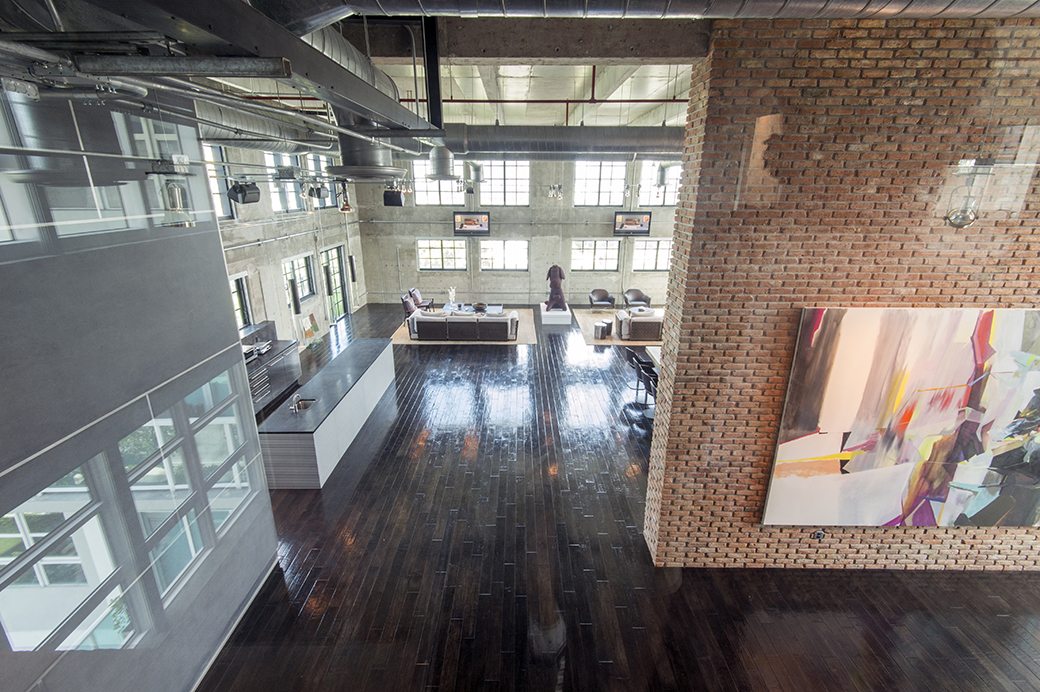 Stunning Industrial Chic Loft Near Downtown Lists For 4 95M   Parcloft 501  Entry 03 