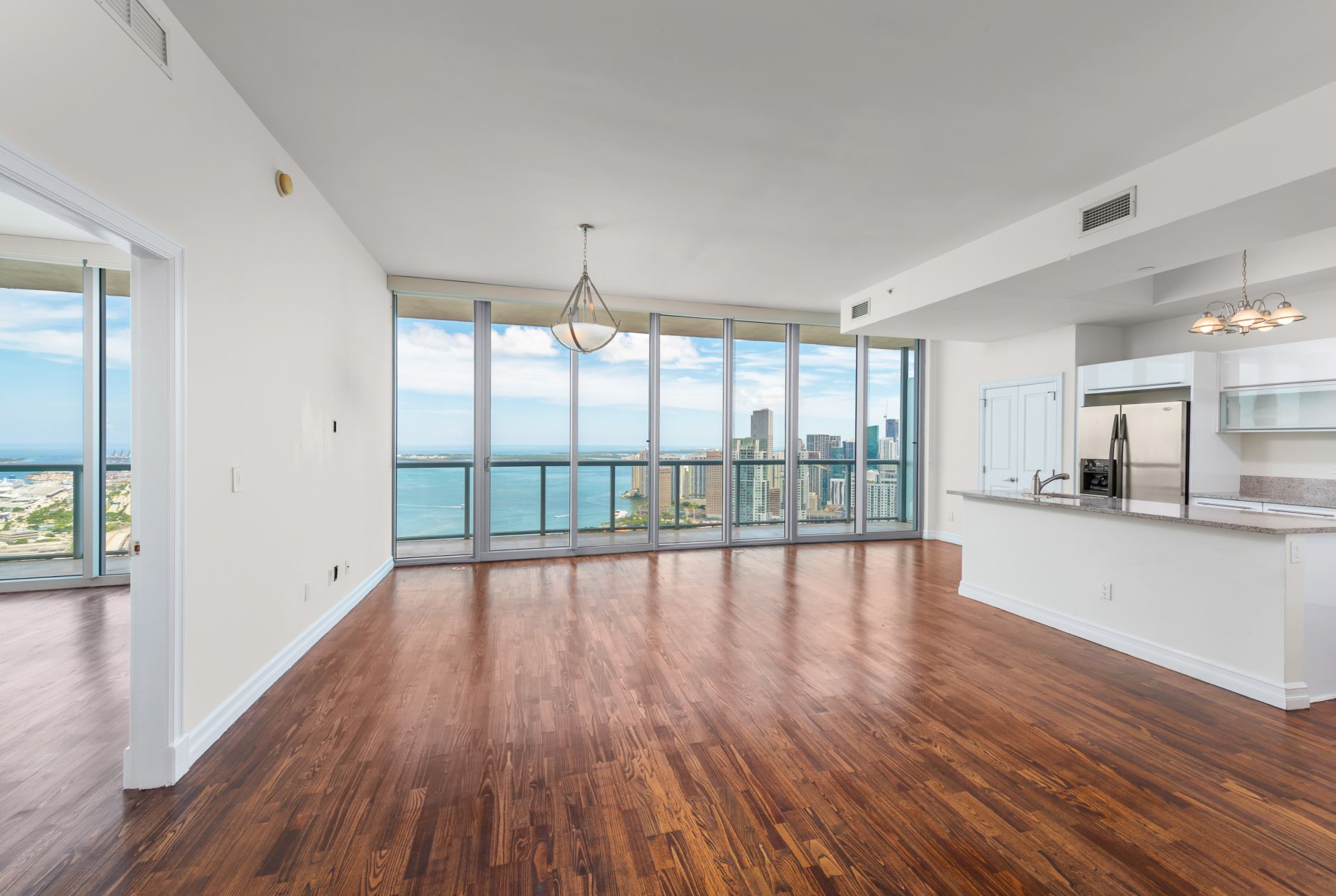 largest non-penthouse floor plan at Marinablue condos