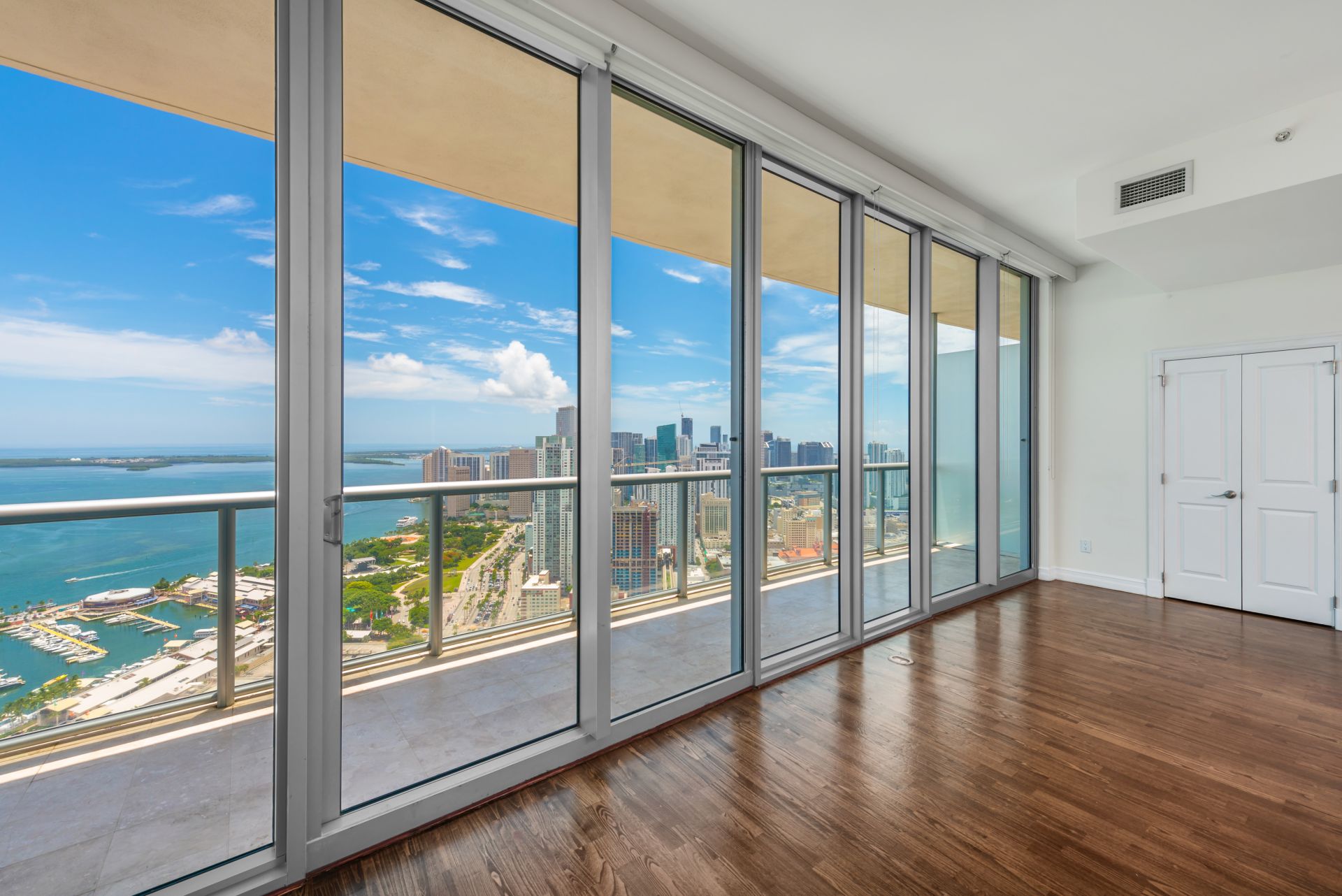 view of Downtown Miami skyline from Marinablue 5405