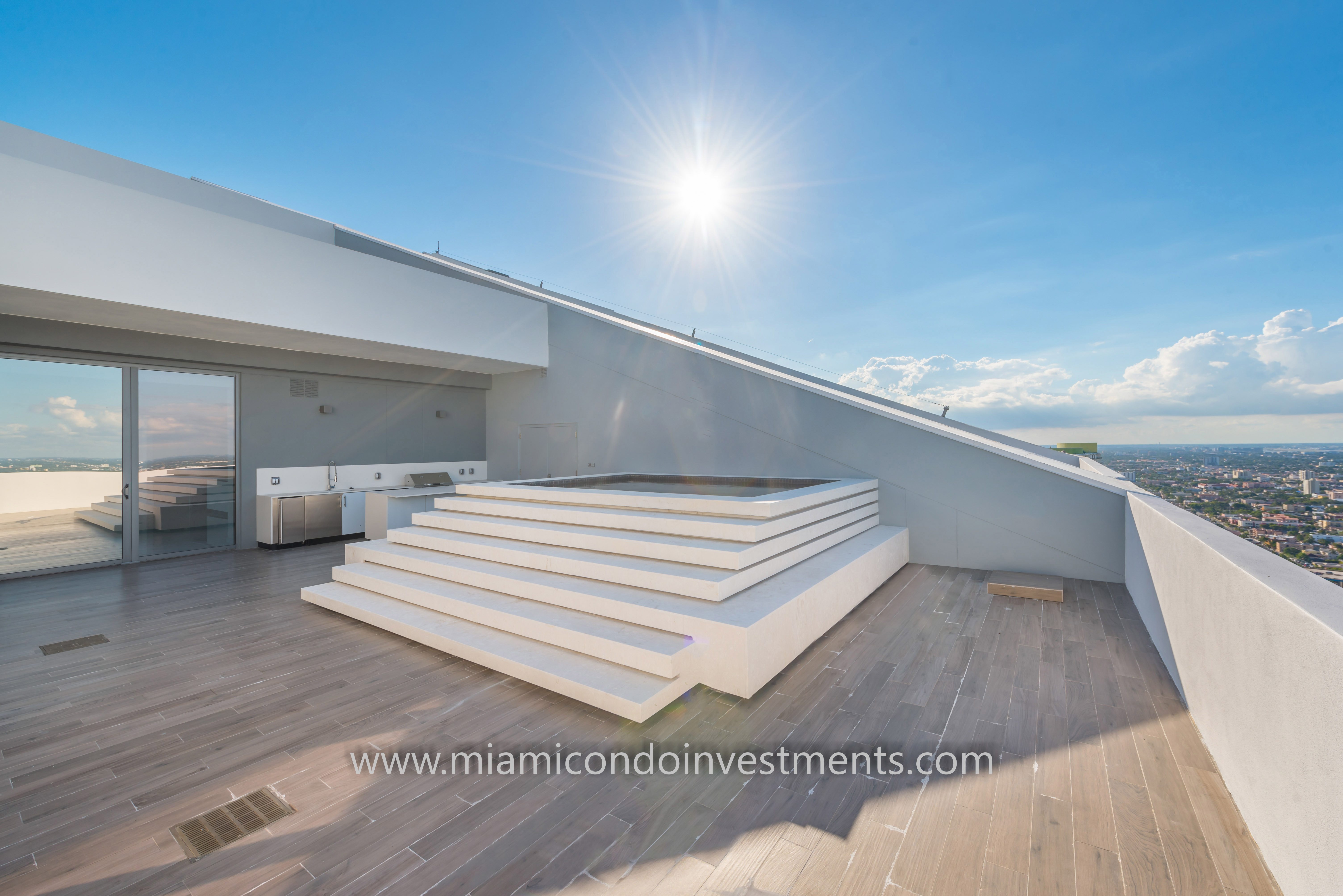 Reach Penthouse Brickell City Centre Rooftop Pool