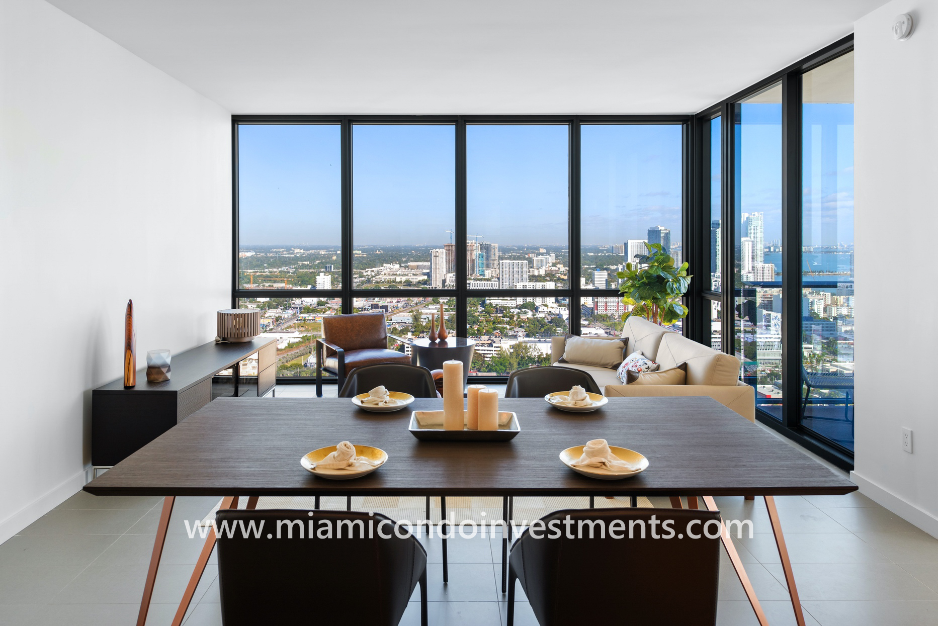 Canvas Miami 2 Bedroom corner unit