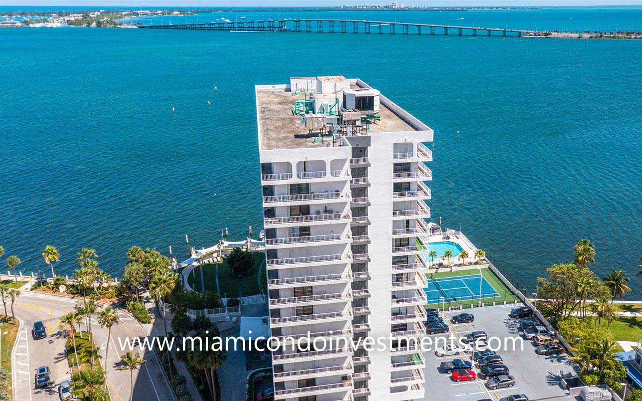 Brickell Harbour condo building