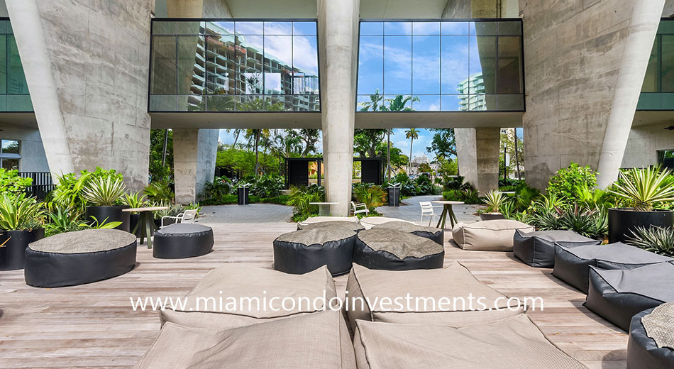 outdoor seating area at Flamingo Point