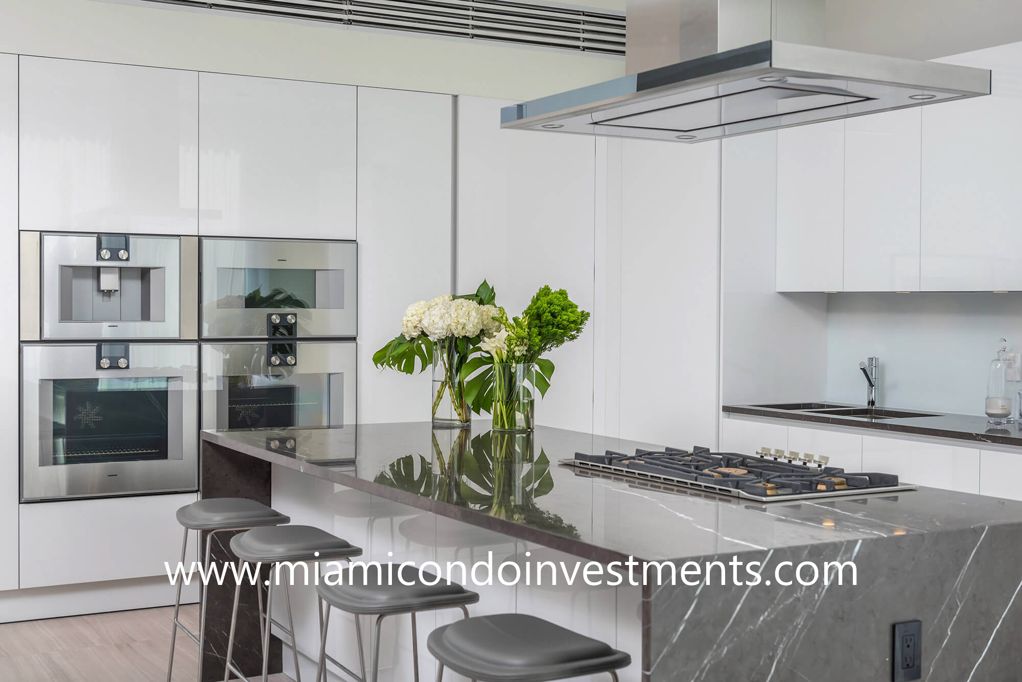 villa kitchen at the ritz-carlton residences miami beach