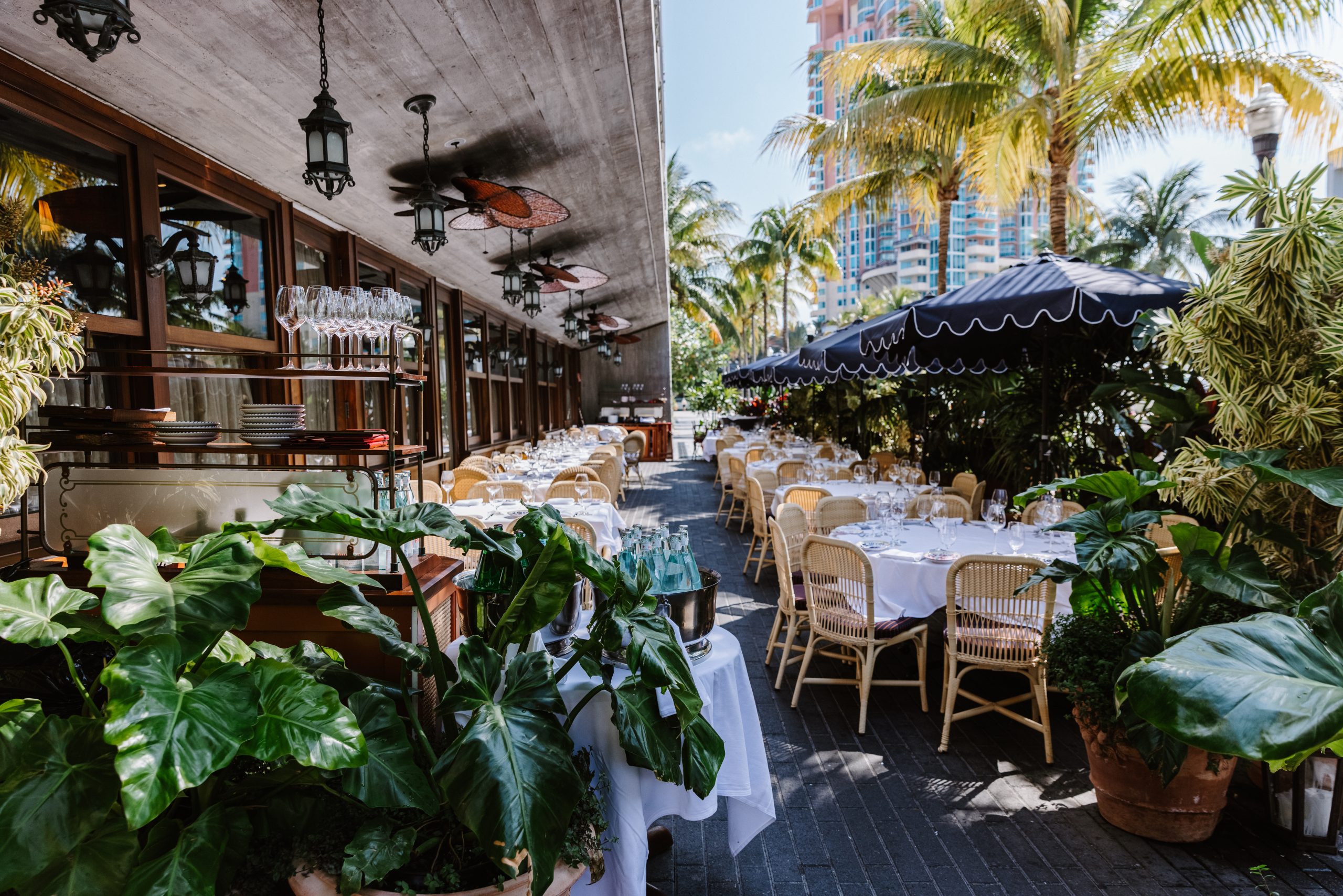 MichelinStarred Italian Restaurant Carbone Opens in South Beach