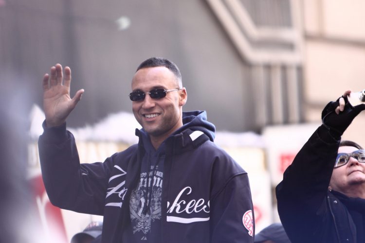 Derek Jeter moves to Coral Gables