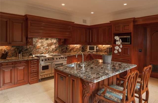 Luxury Kitchen Venetian Islands