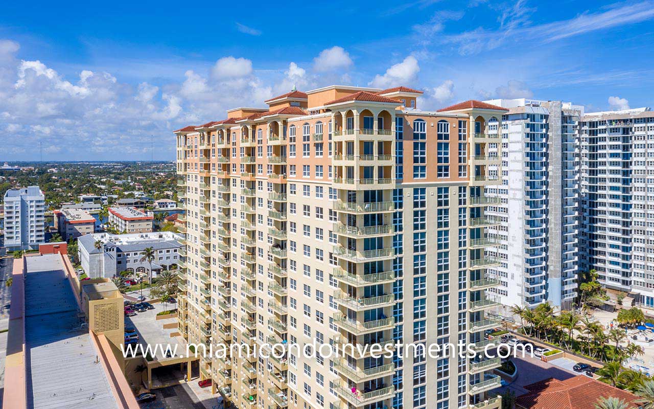 2080 Ocean Drive condos in Hallandale Beach