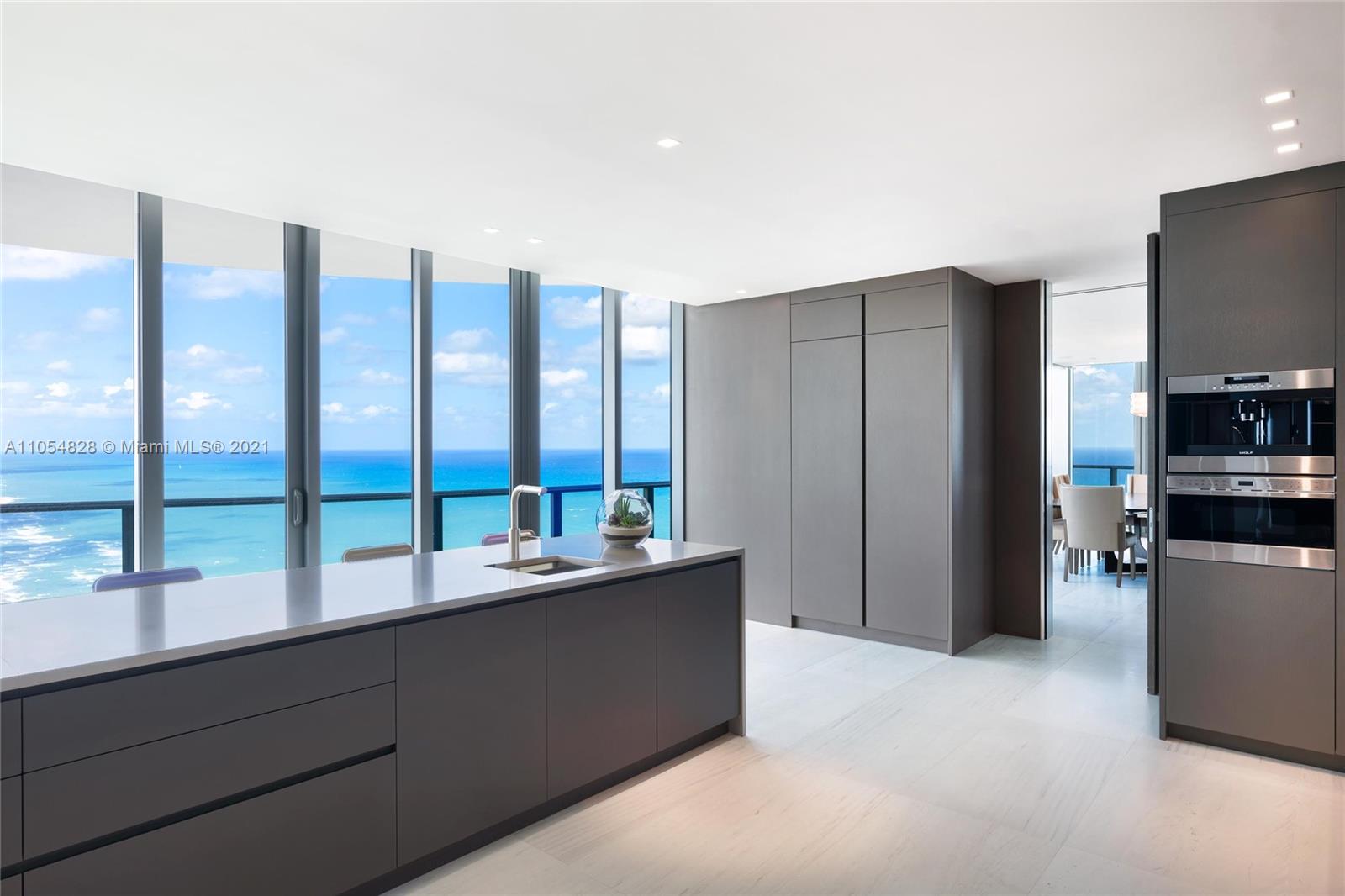 Regalia Penthouse Custom Kitchen Miami