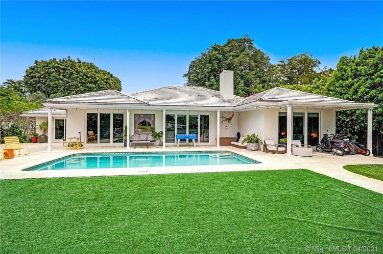 ARod Invests in Waterfront Home in Bay Point