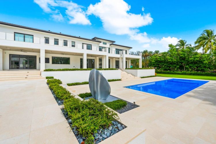 Coral Gables Waterfront Mansion