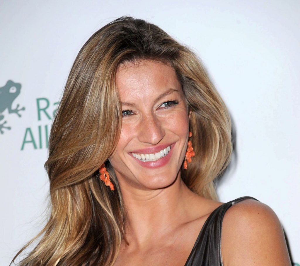 Supermodel Gisele Buys Mansion In Southwest Ranches