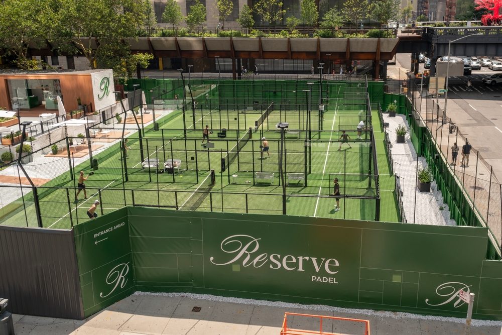 Reserve Padel at SoLé Mia